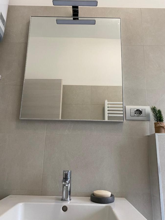 First Home ميلان المظهر الخارجي الصورة