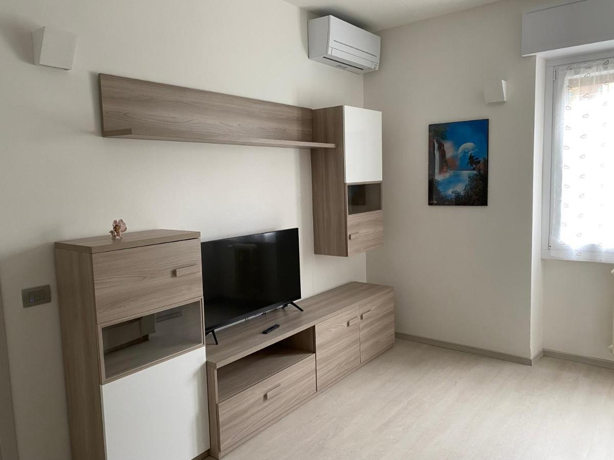 First Home ميلان المظهر الخارجي الصورة