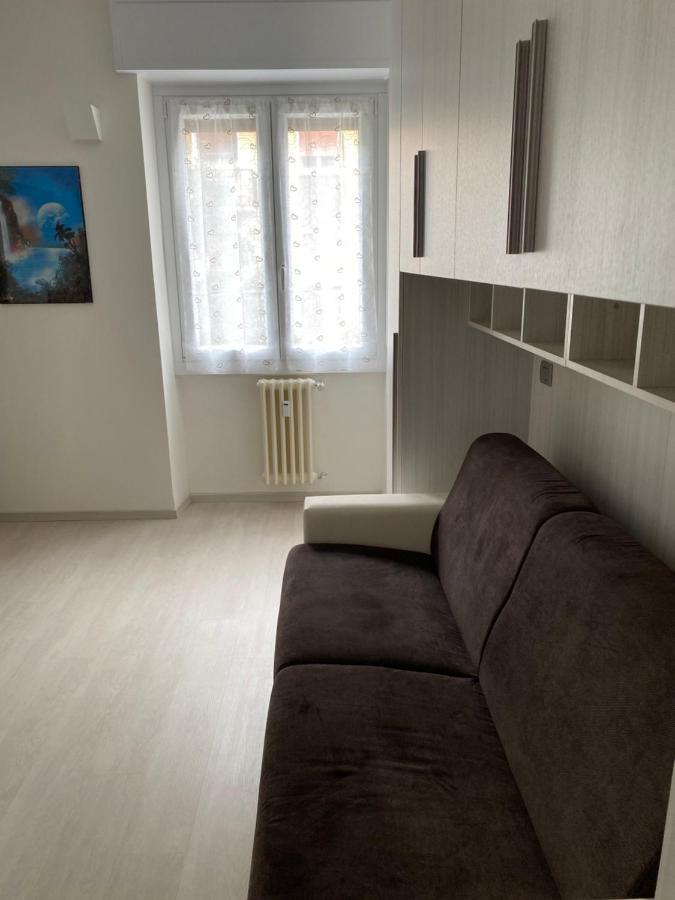 First Home ميلان المظهر الخارجي الصورة