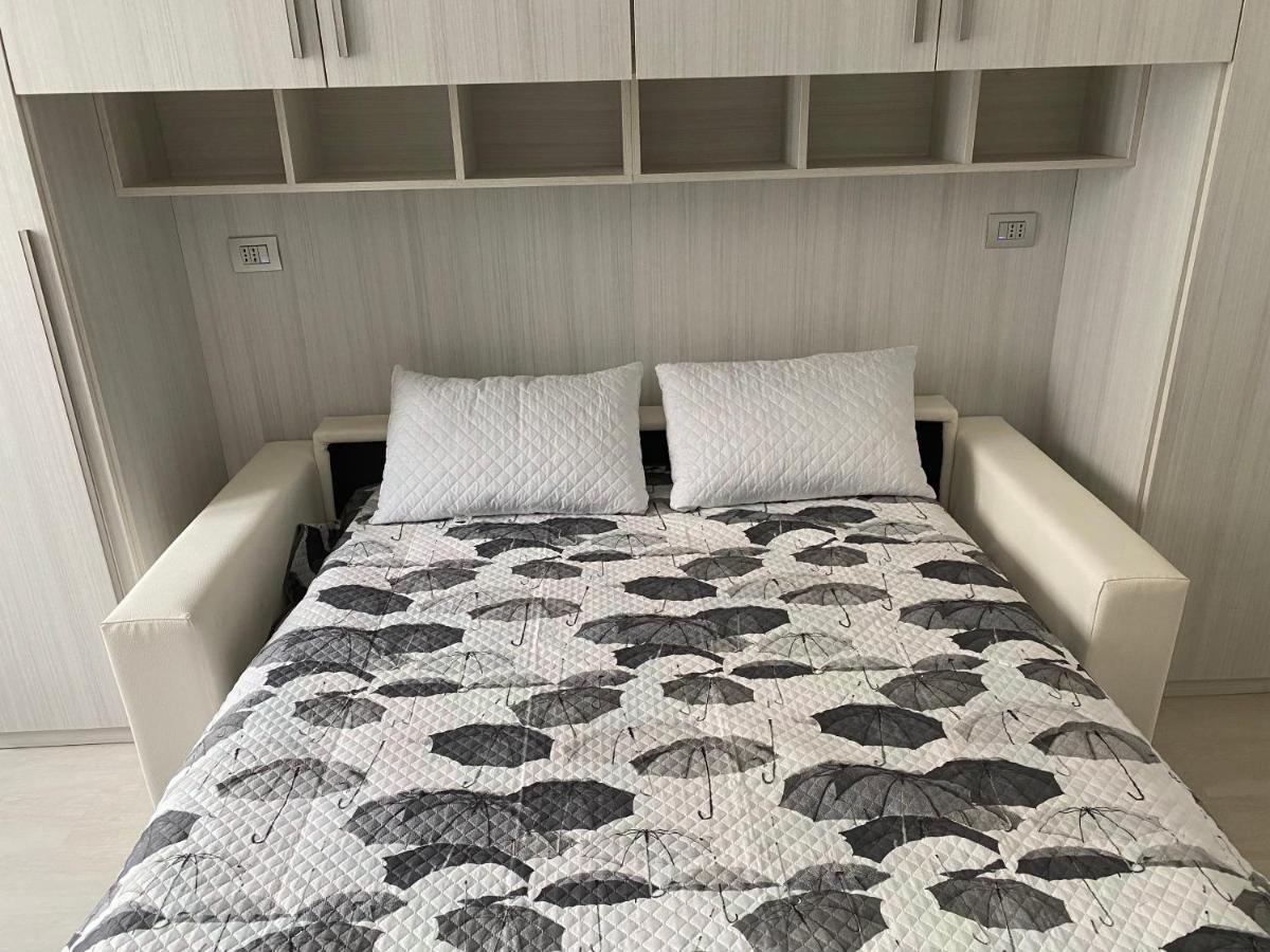 First Home ميلان المظهر الخارجي الصورة